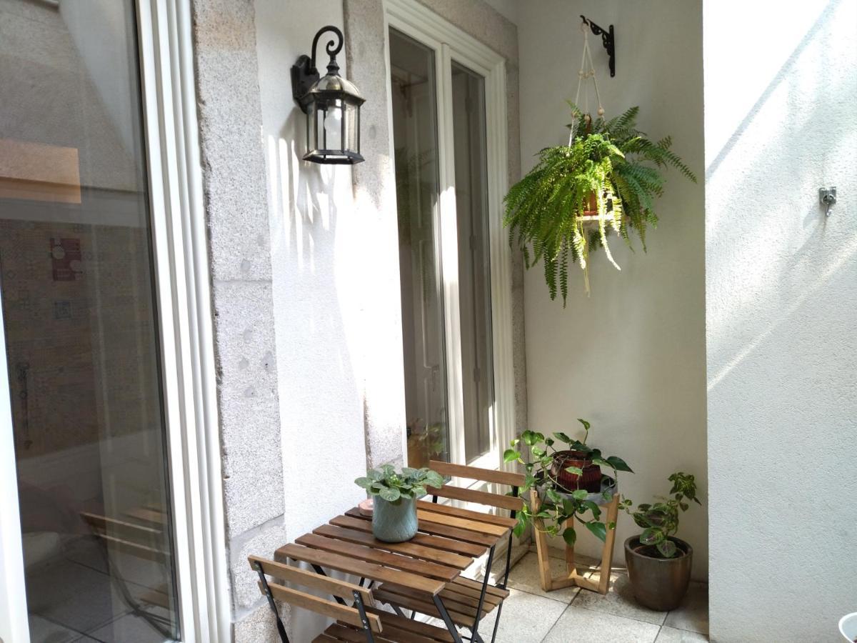 Santa Catarina Patio Apartment - With Washer Machine Porto Exterior photo