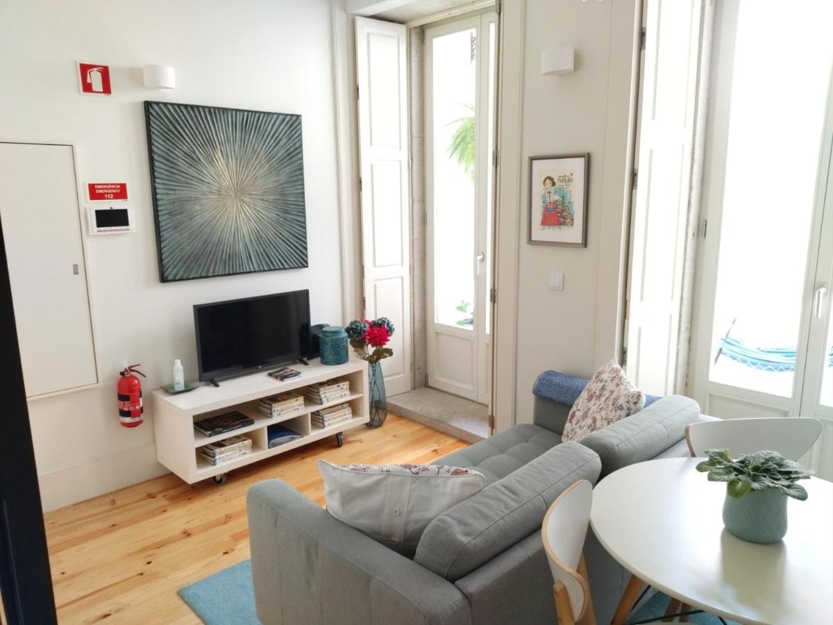 Santa Catarina Patio Apartment - With Washer Machine Porto Exterior photo
