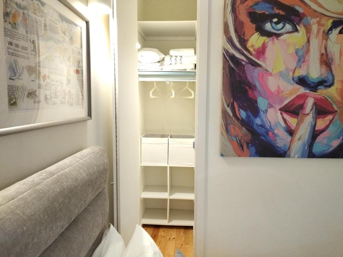 Santa Catarina Patio Apartment - With Washer Machine Porto Exterior photo